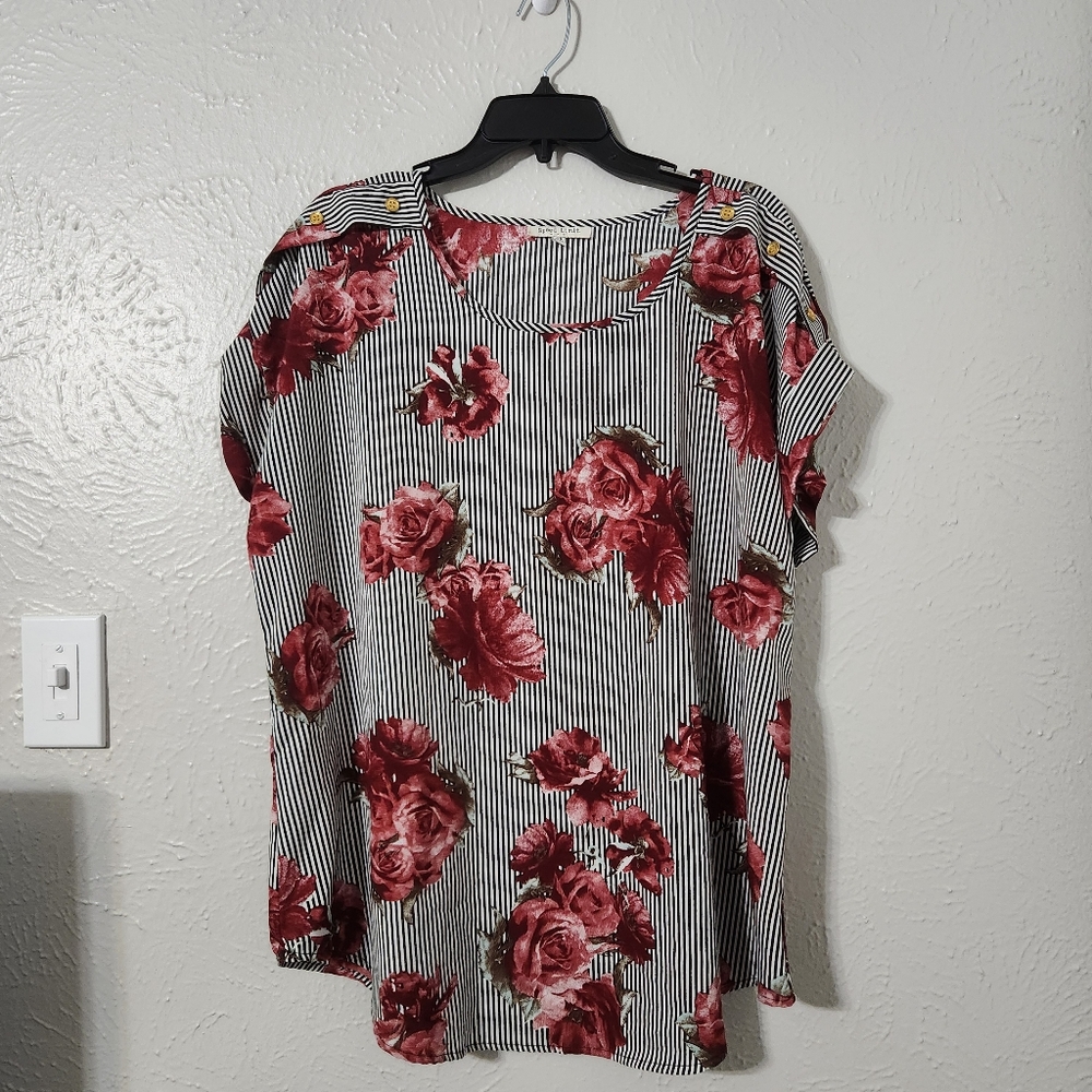 🌹 **Floral Stripe Blouse | Chic & Feminine** 🌹